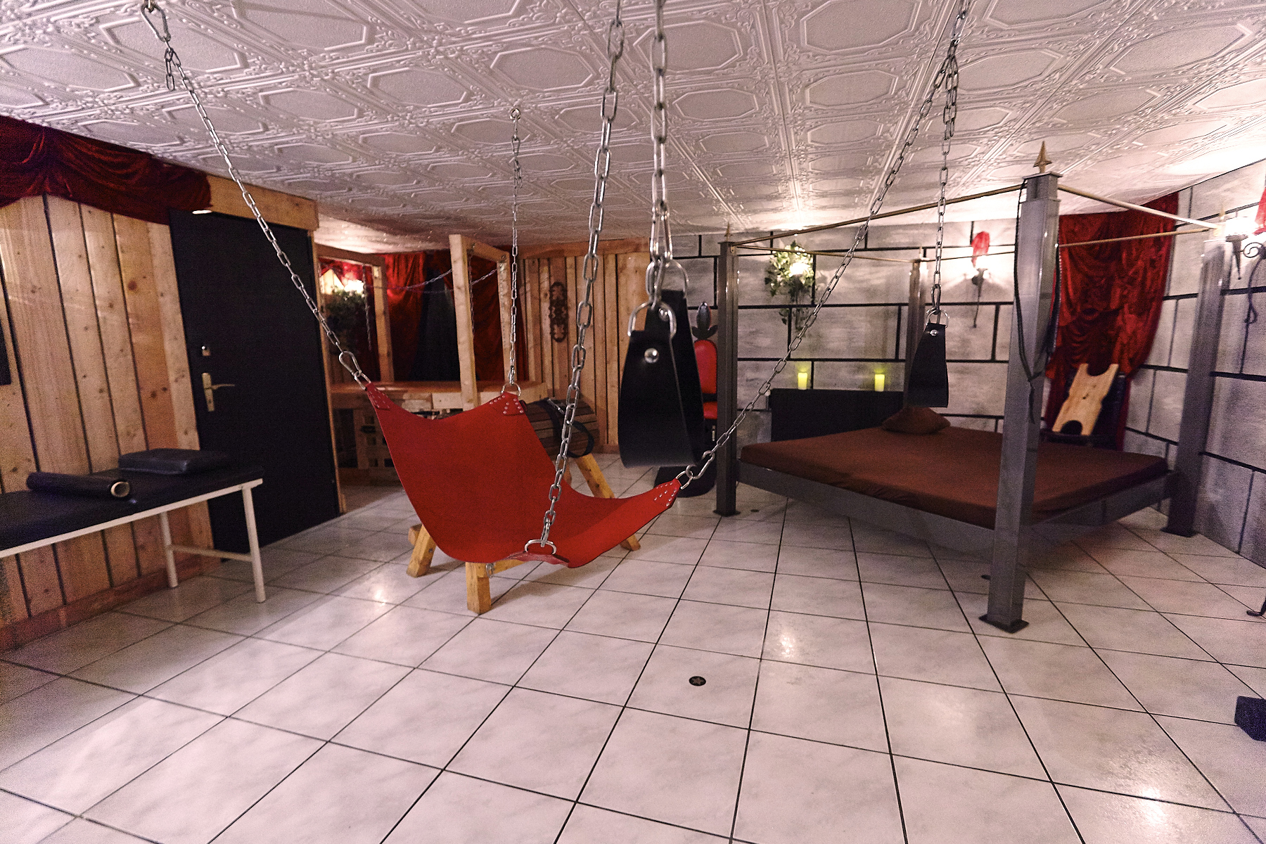 Rittersaal BDSM Spielzimmer